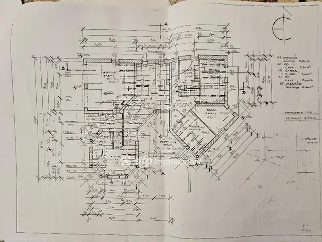 Eladó ház Bakonyszentlászló 258 nm