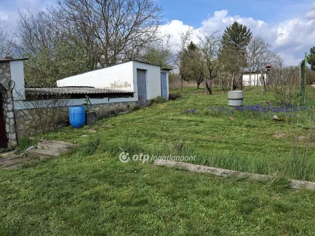 Eladó telek Pápa 20 nm