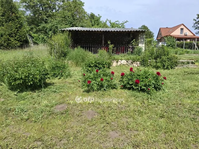 Eladó telek Pápa 20 nm