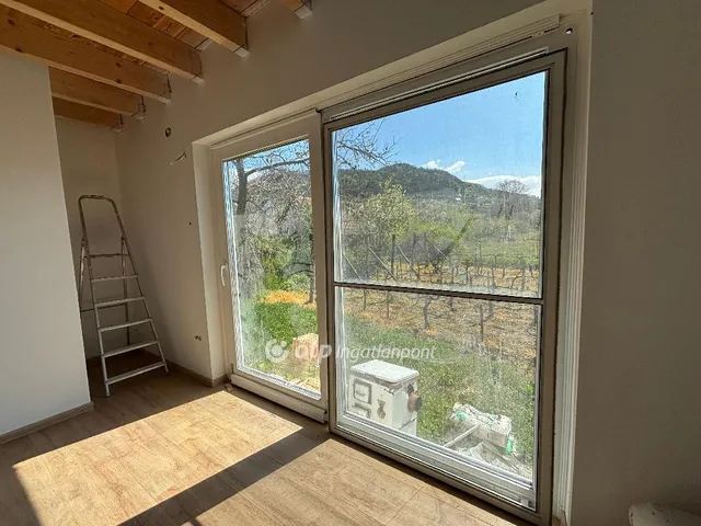 Eladó telek Somlószőlős 1339 nm