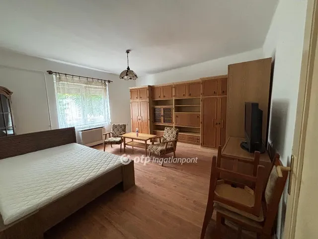 Eladó ház Pápa, Alsóváros 105 nm