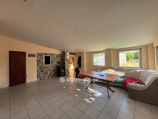 Eladó ház Vinár 107 nm