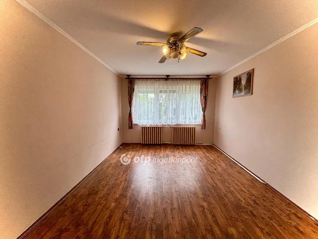 Eladó lakás Pápakovácsi 101 nm