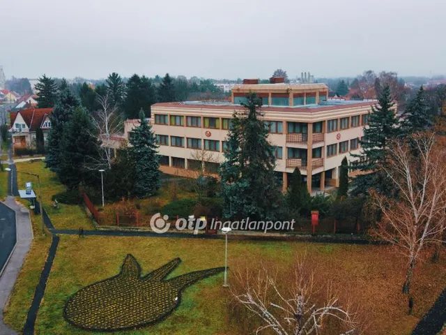 Eladó kereskedelmi és ipari ingatlan Celldömölk 3000 nm