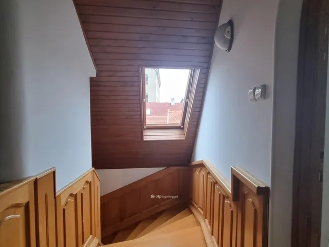 Eladó ház Pápa, Belváros 185 nm