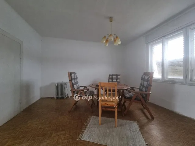 Eladó ház Bakonyszentiván 89 nm