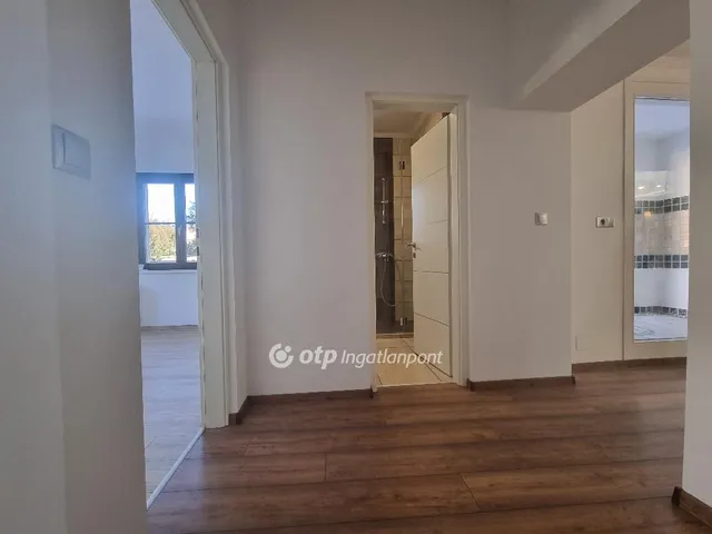 Eladó ház Pápa 185 nm