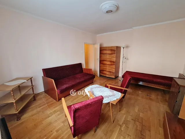 Kiadó lakás Pápa 37 nm