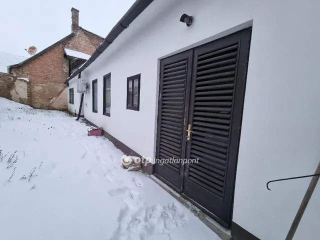 Eladó ház Pápa, Belváros 77 nm