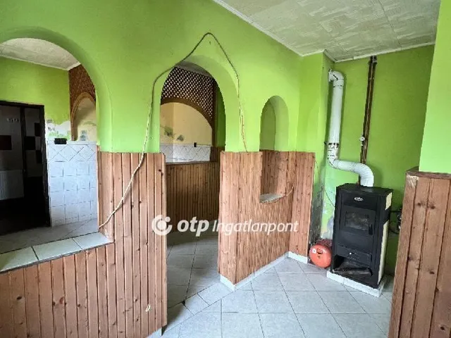 Eladó ház Mezőlak 96 nm