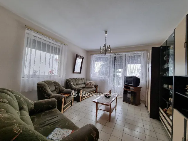 Eladó ház Pápa, Belváros 148 nm