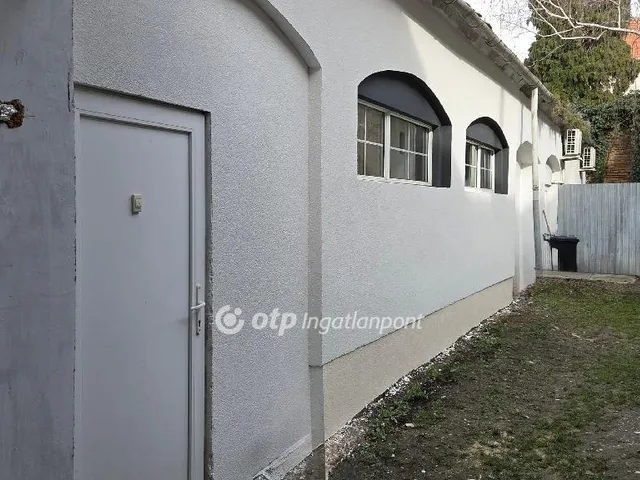 Eladó lakás Pápa, Belváros 70 nm