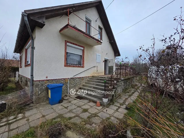 Eladó ház Külsővat 195 nm