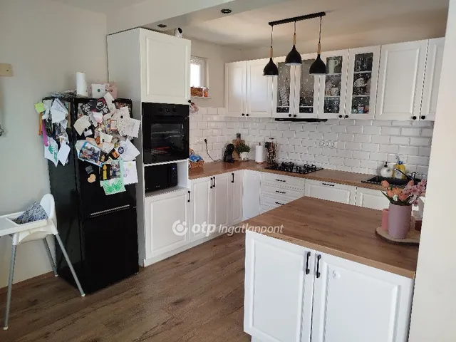 Eladó ház Nagyalásony 120 nm