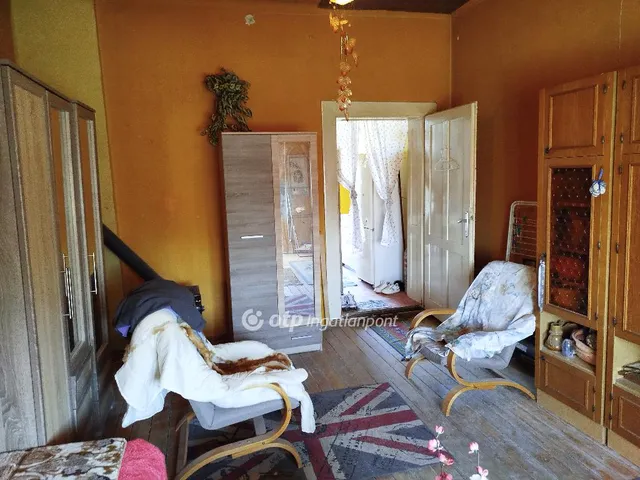 Eladó lakás Pápa, Erzsébetváros 29 nm