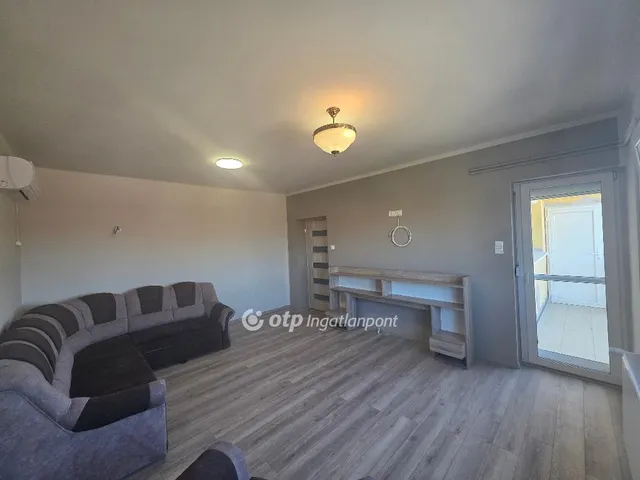 Eladó lakás Celldömölk, Mikes-lakótelep 60 nm