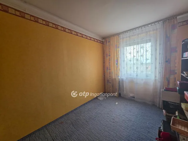 Eladó lakás Pápa 67 nm