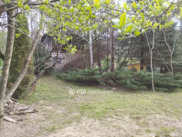 Eladó telek Döbrönte 304 nm