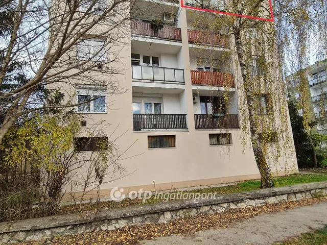 Eladó lakás Pápa 52 nm