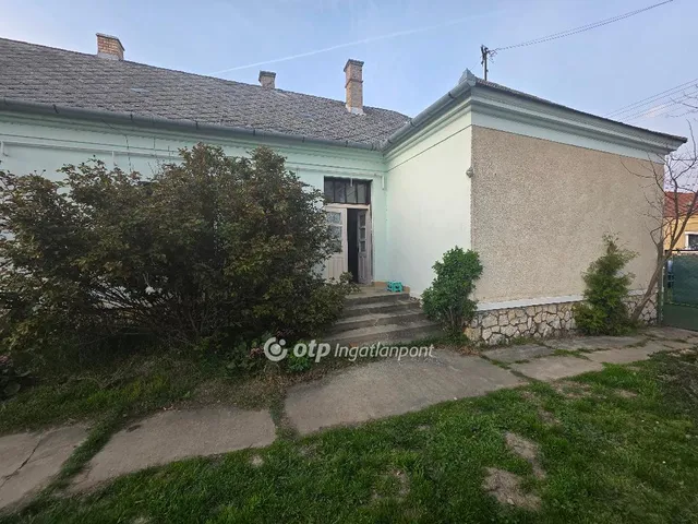 Eladó ház Marcaltő 102 nm