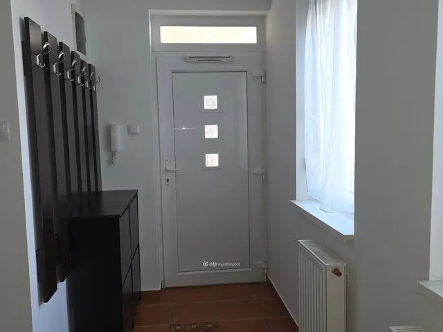 Kiadó lakás Pápa, Belváros 59 nm