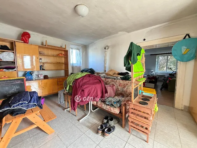 Eladó telek Takácsi 7501 nm