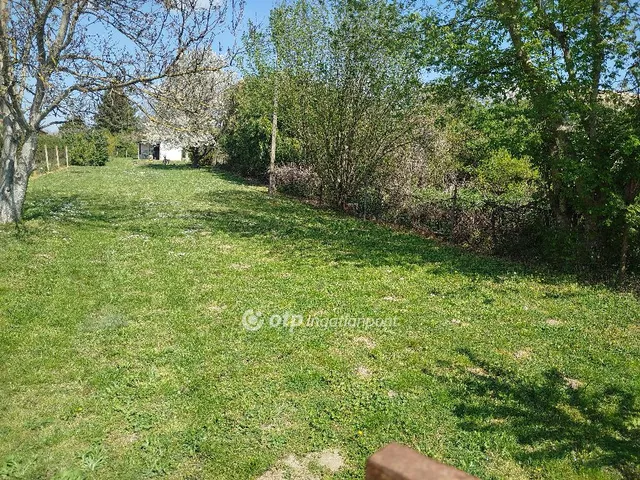 Eladó telek Pápa, Törzsökhegy 866 nm