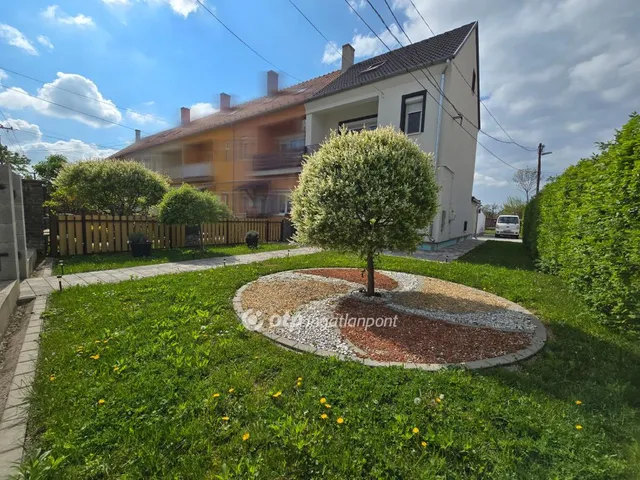 Eladó lakás Pápa 83 nm