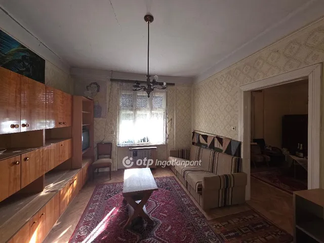 Eladó ház Pápa, Tókert 82 nm