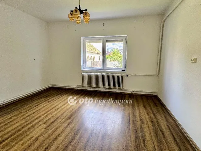 Eladó ház Pápa, Erzsébetváros 95 nm