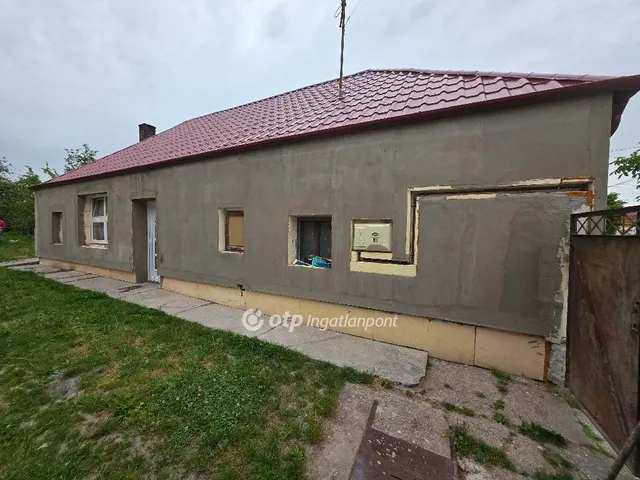 Eladó ház Adásztevel 89 nm
