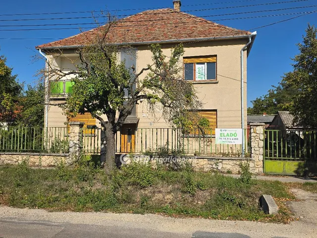 Eladó ház Pápa 198 nm