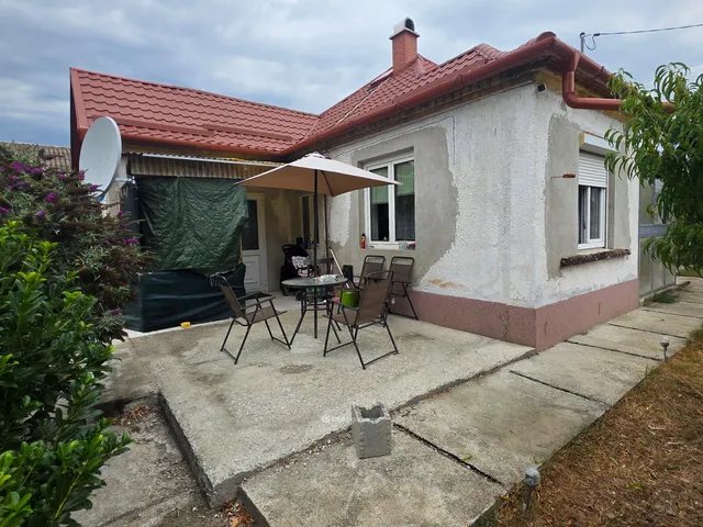 Eladó ház Szerecseny 61 nm