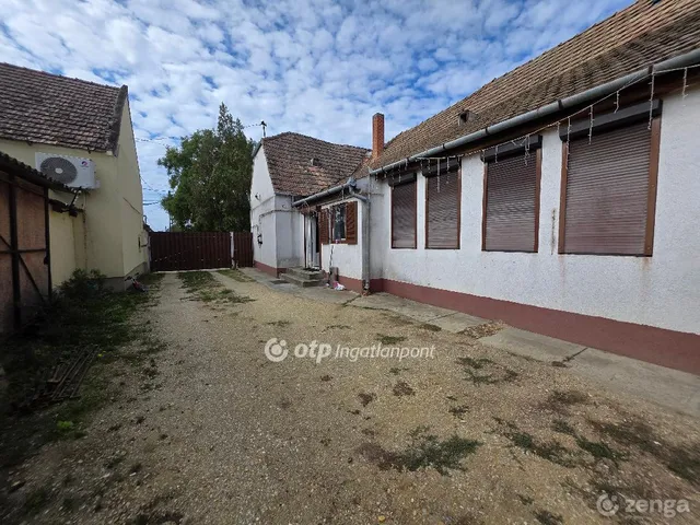 Eladó ház Magyargencs 131 nm