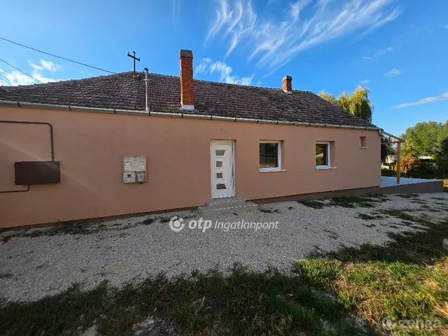 Eladó ház Pápa 85 nm