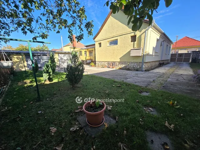 Eladó ház Pápa 170 nm