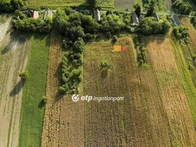 Eladó telek Előszállás, Csendes, nyugodt 3808 nm