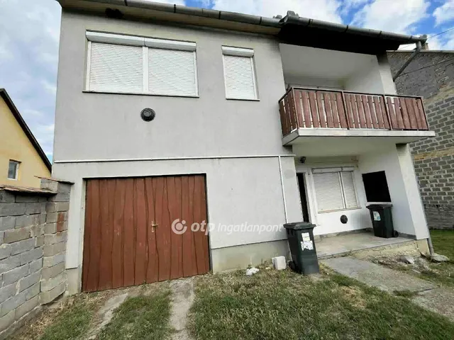 Eladó ház Dunaföldvár 190 nm