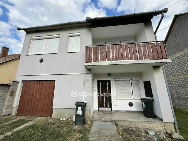 Eladó ház Dunaföldvár 190 nm