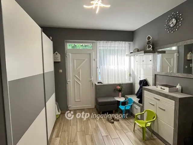 Eladó ház Nagyvenyim 164 nm