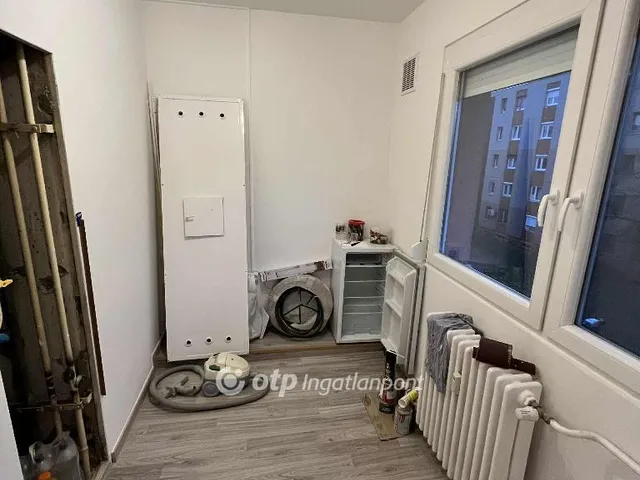 Eladó lakás Dunaújváros 34 nm