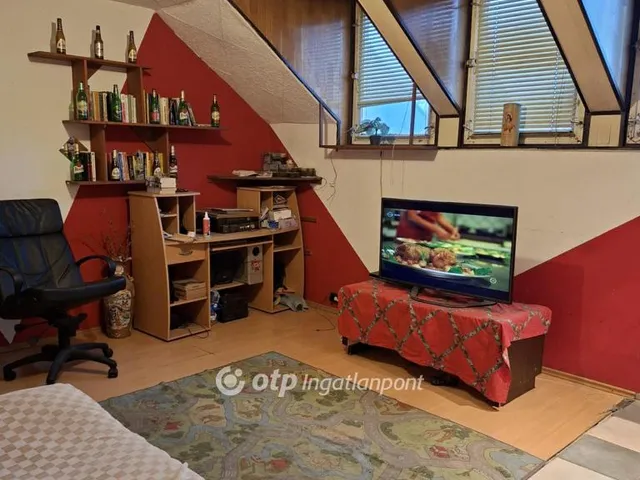 Eladó lakás Dunaújváros 41 nm