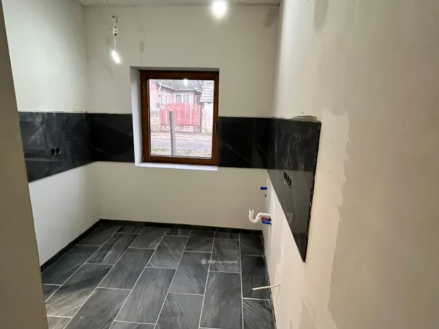 Eladó ház Apostag 72 nm