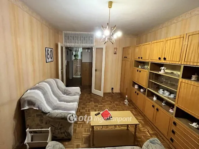 Eladó lakás Dunaújváros 44 nm