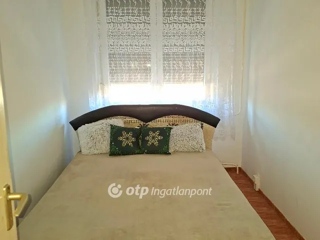 Eladó lakás Dunaújváros 58 nm