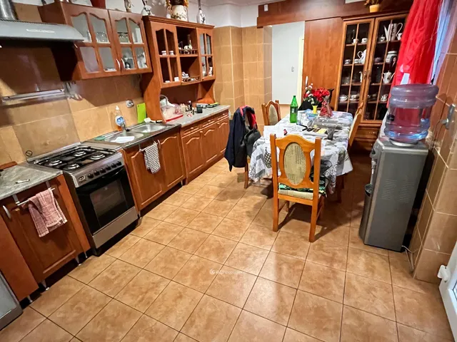 Eladó ház Dunaújváros 130 nm