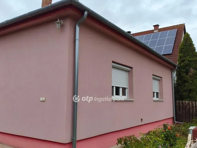 Eladó ház Rácalmás 98 nm