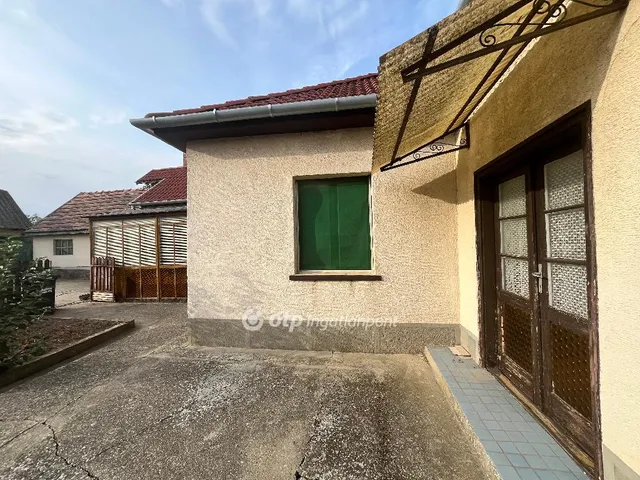 Eladó ház Előszállás 120 nm