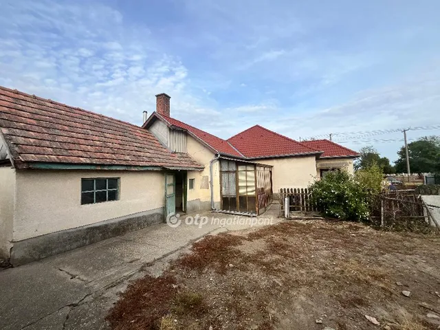 Eladó ház Előszállás 120 nm