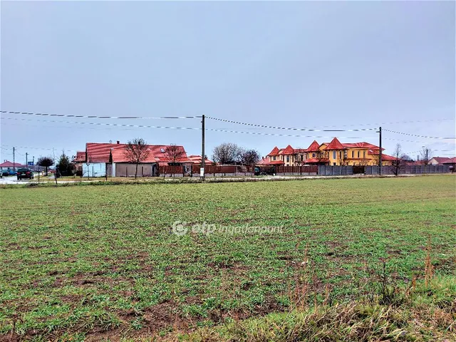 Eladó telek Nagykőrös, Temetőhegy 6418 nm